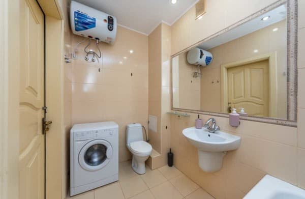 на ул. Коновальца 7/9 12