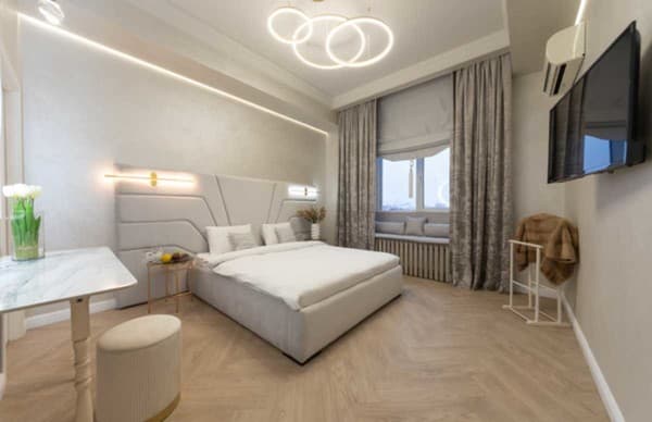 на ул. Крещатик 25 2